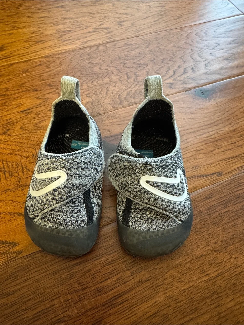 Nike Swoosh 1 Kids Slip-On Knit Sneakers in Heather Gray